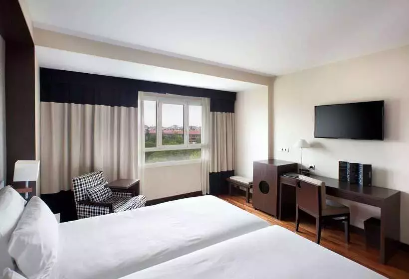 Hotel NH Canciller Ayala Vitoria