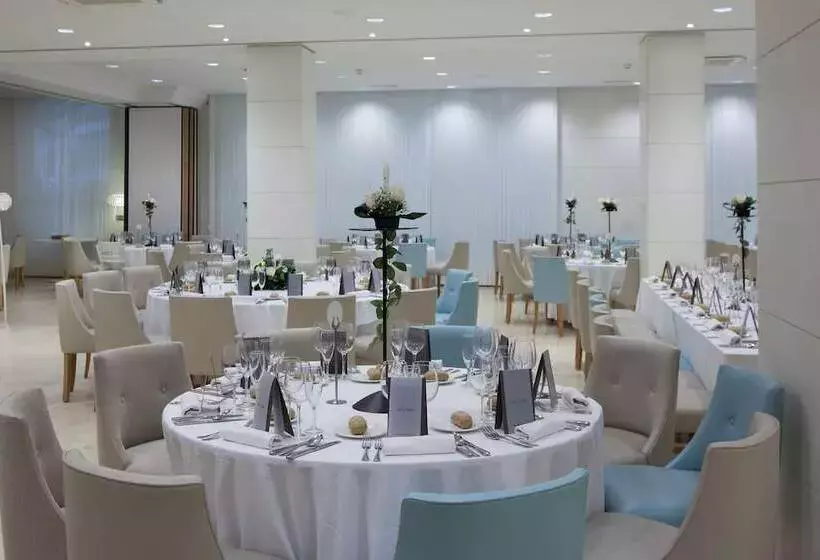 Hotel NH Canciller Ayala Vitoria