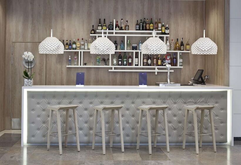 Hotel NH Canciller Ayala Vitoria