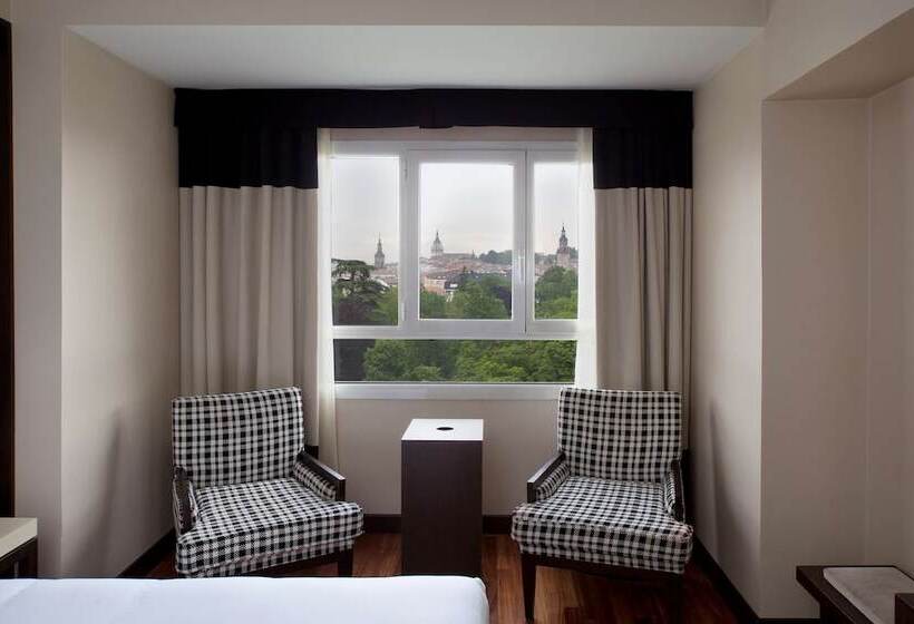 Hotel NH Canciller Ayala Vitoria