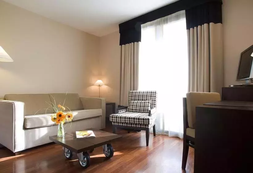 Hotel NH Canciller Ayala Vitoria