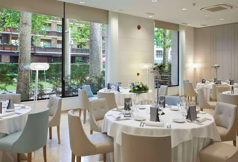 Hotelli NH Canciller Ayala Vitoria