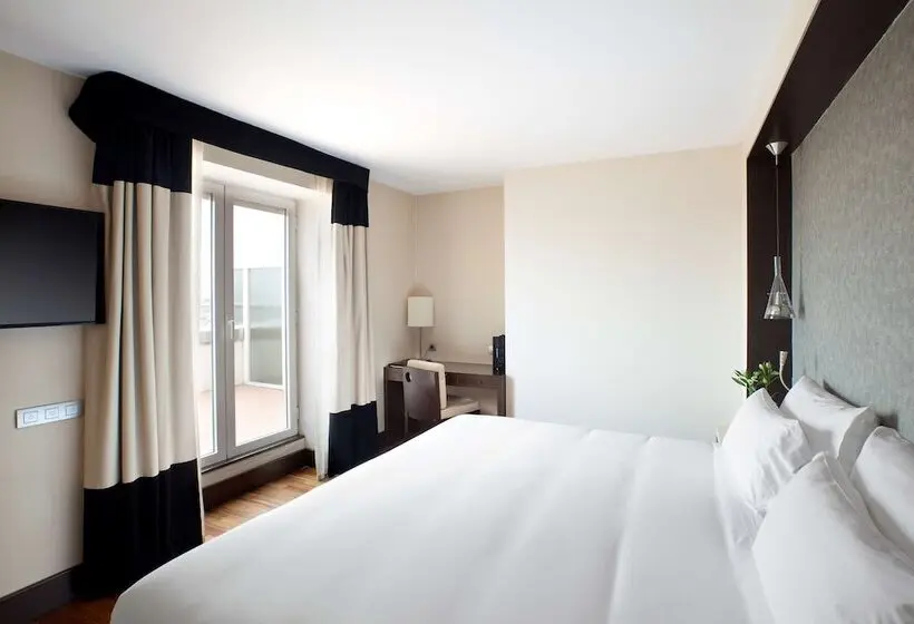 Hotelli NH Canciller Ayala Vitoria