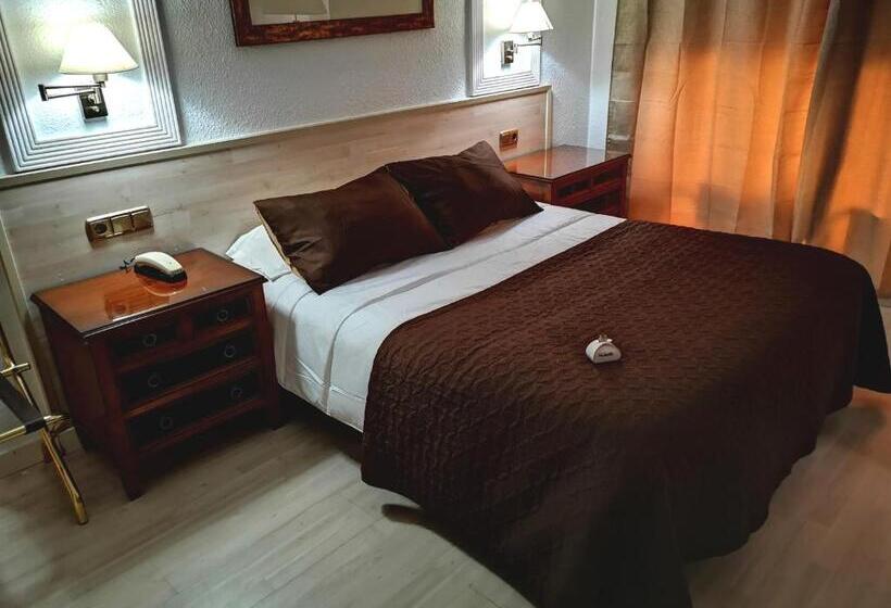 בית מלון כפרי Polamar