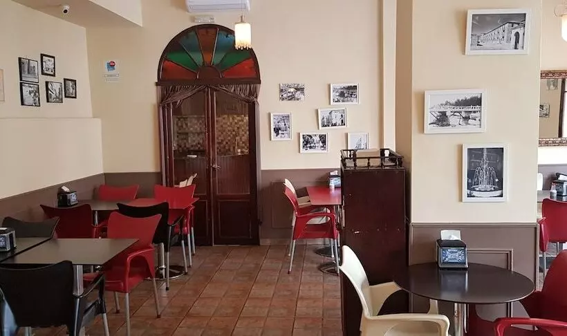 Отель Santa Ana