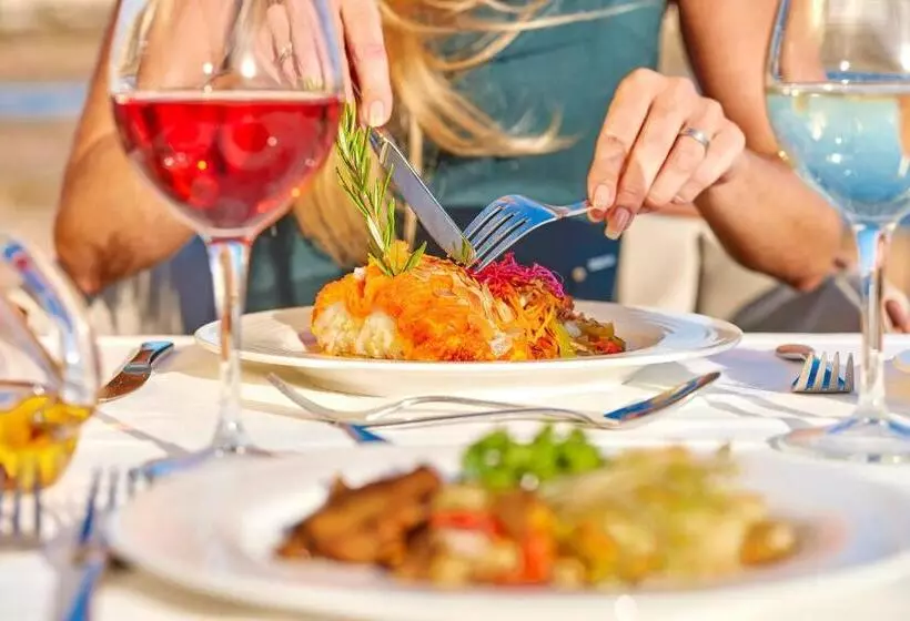 Universal Hotel Cabo Blanco   Adults Only