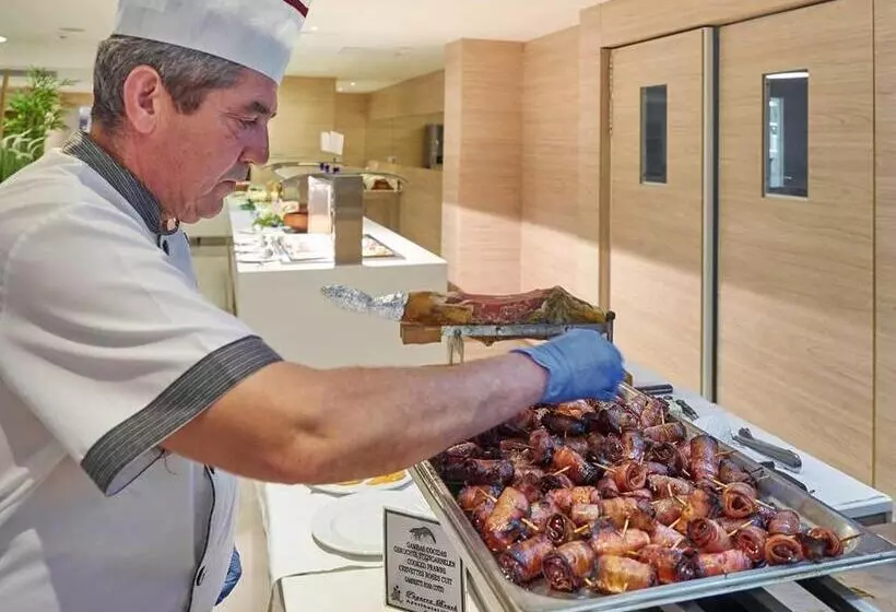 Aparthotel y Hotel Paguera Beach