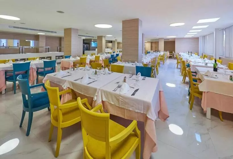 Aparthotel y Hotel Paguera Beach