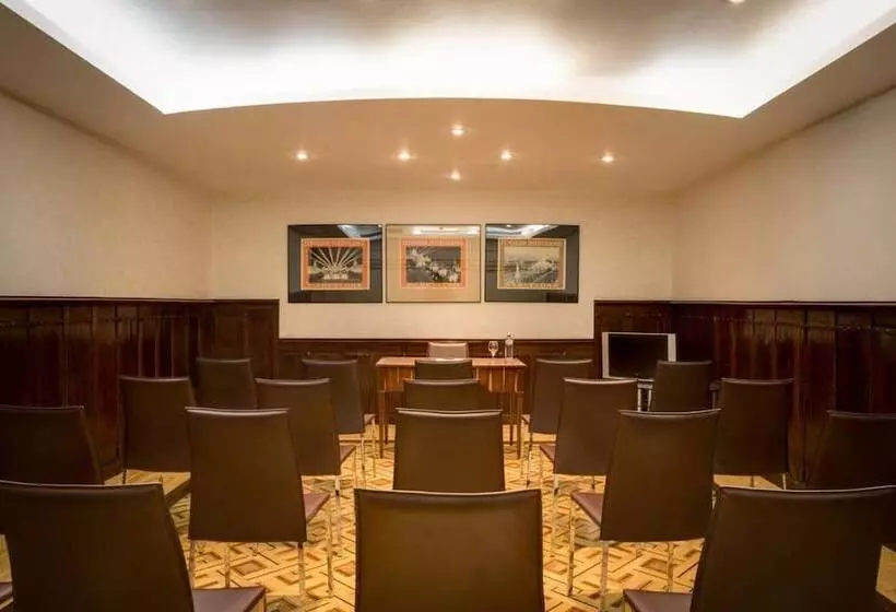 בית מלון כפרי Astoria