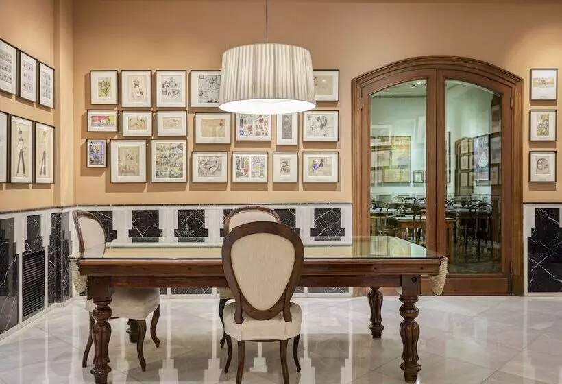 בית מלון כפרי Astoria