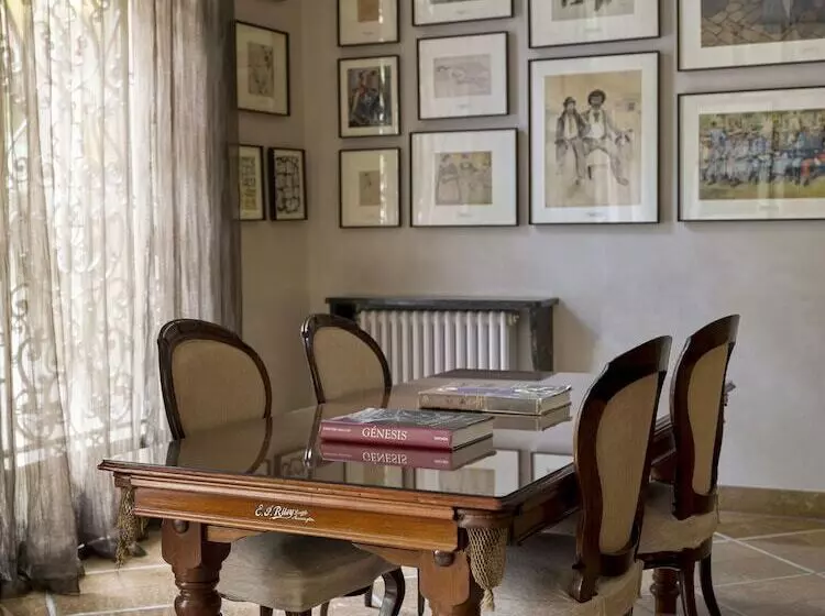 בית מלון כפרי Astoria