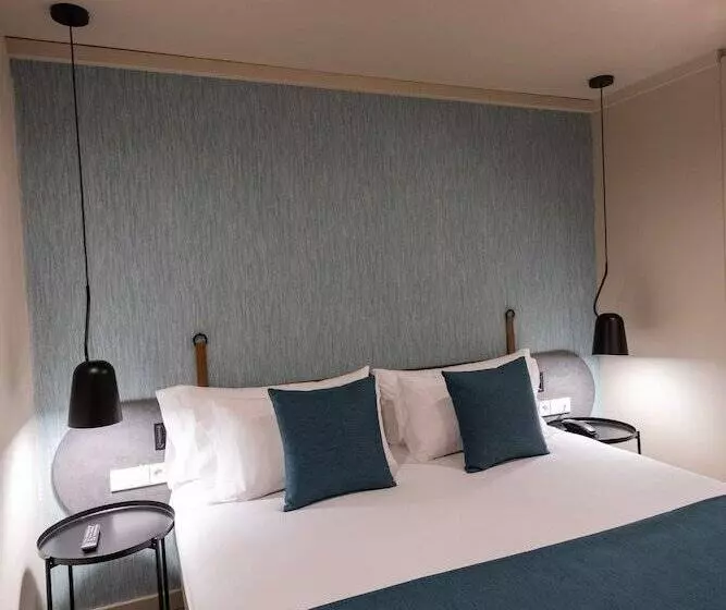 فندق Atenea Rekord Suites