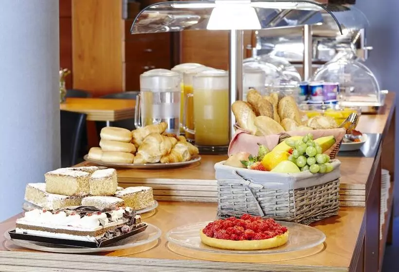 هتل Barcelona Century