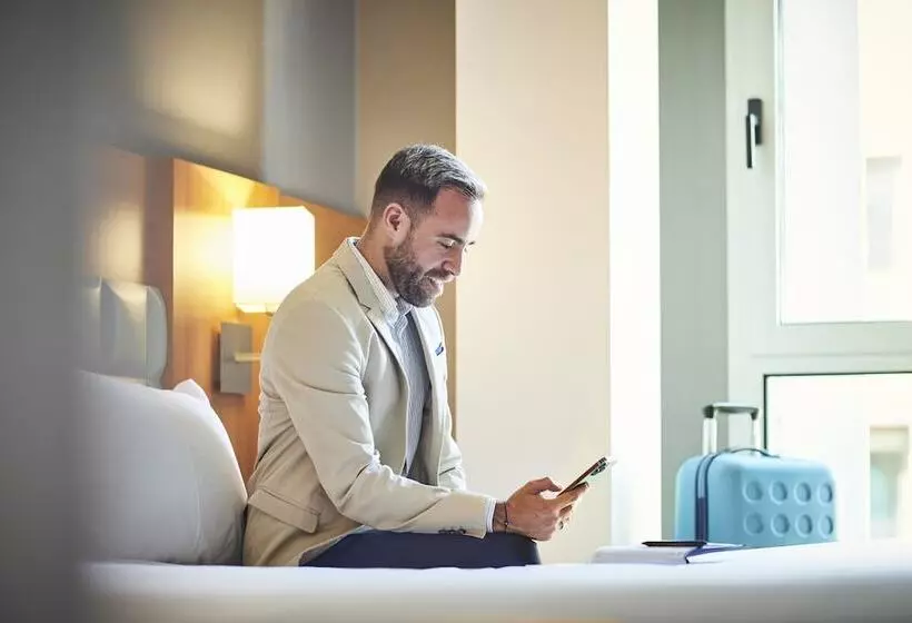 هتل Barcelona Century