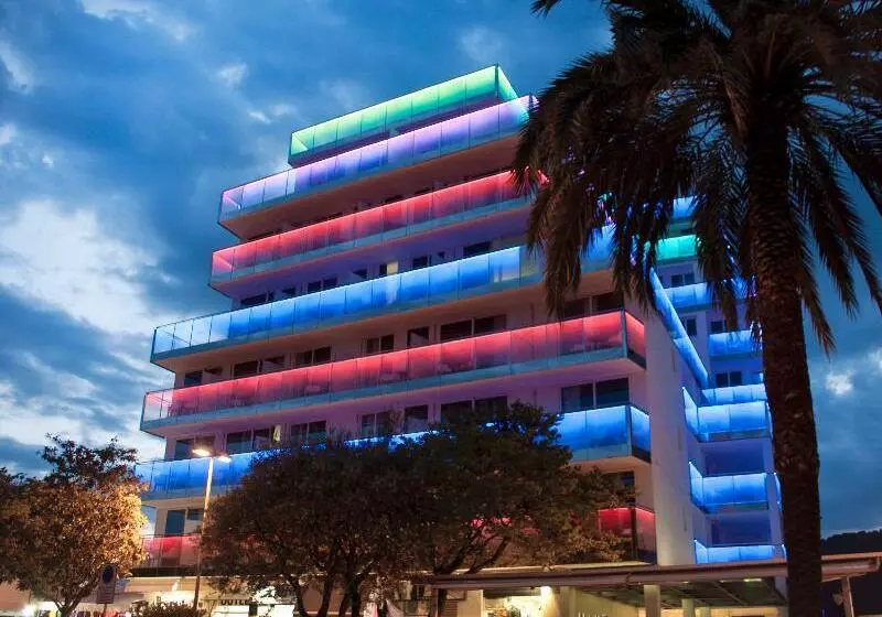 Отель Europa Splash & Spa