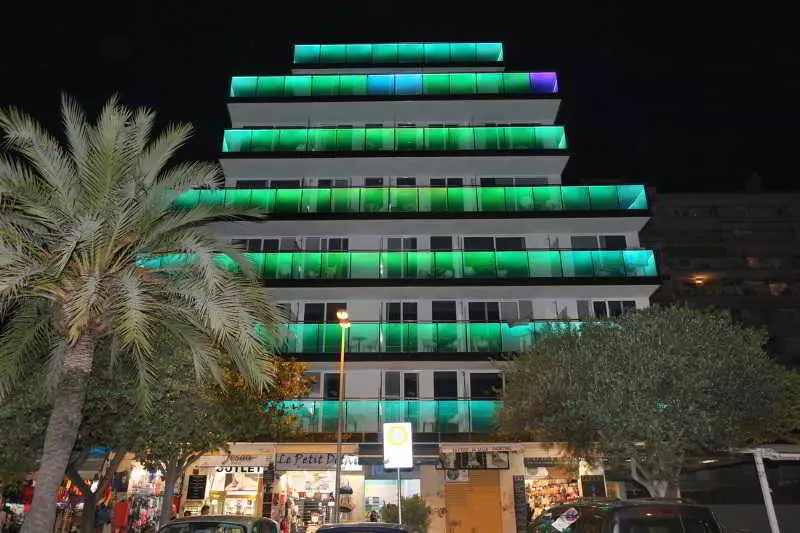 Отель Europa Splash & Spa