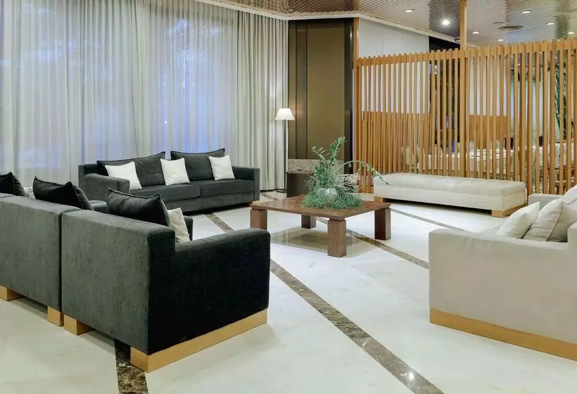 Hotel Hesperia Barcelona Sant Just