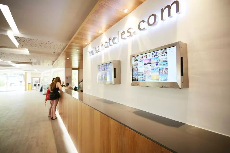 Invisa Hotel Es Pla   Adults Only