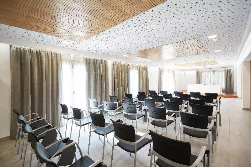 Invisa Hotel Es Pla   Adults Only