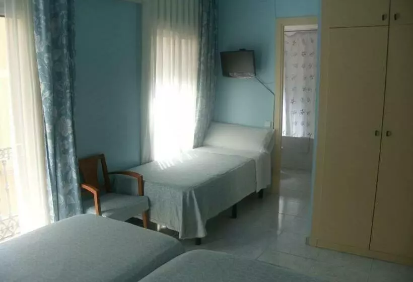 Отель Marina Folch