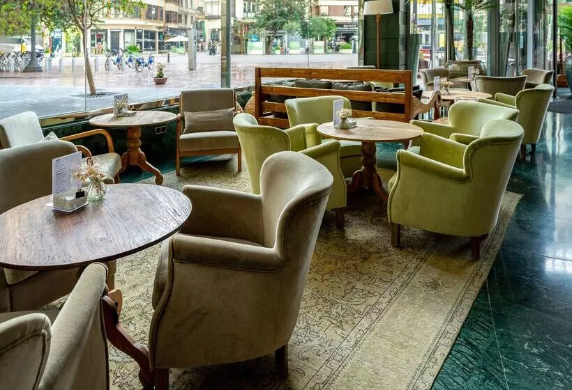 فندق Melia Plaza Valencia