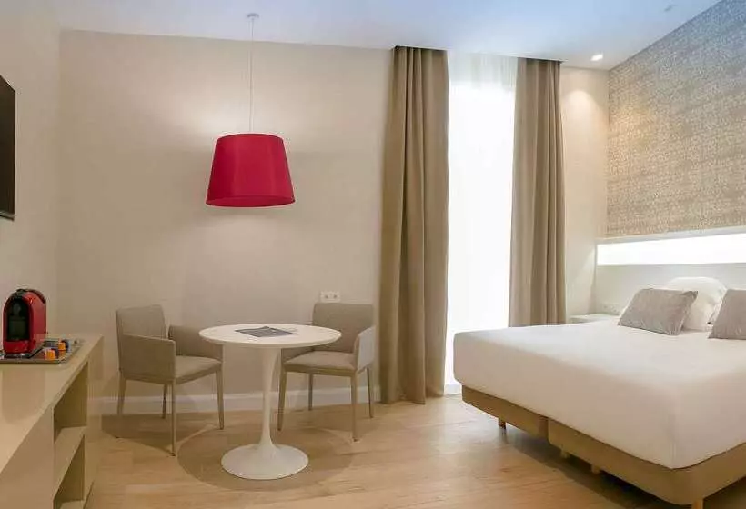 فندق Melia Plaza Valencia