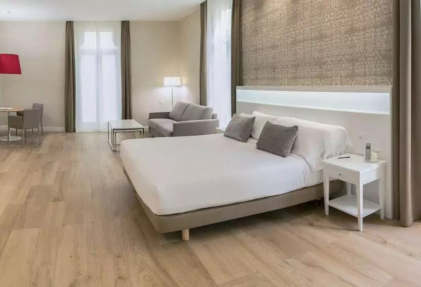 فندق Melia Plaza Valencia