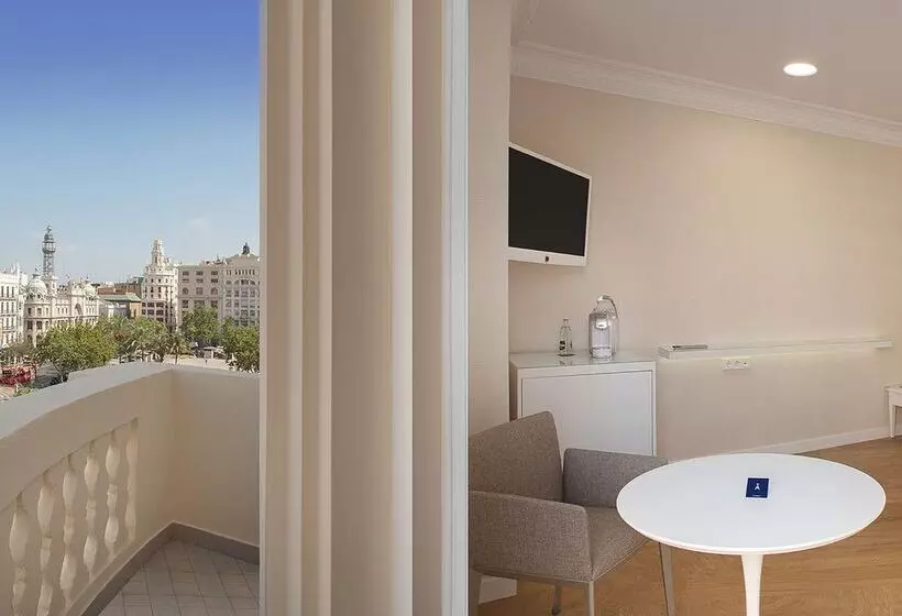 فندق Melia Plaza Valencia