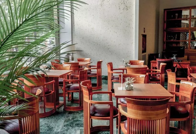 فندق Melia Plaza Valencia