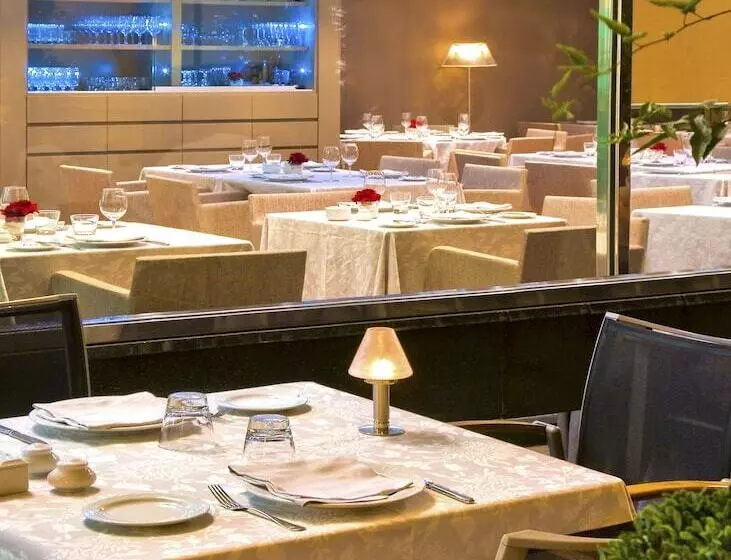 فندق Melia Plaza Valencia