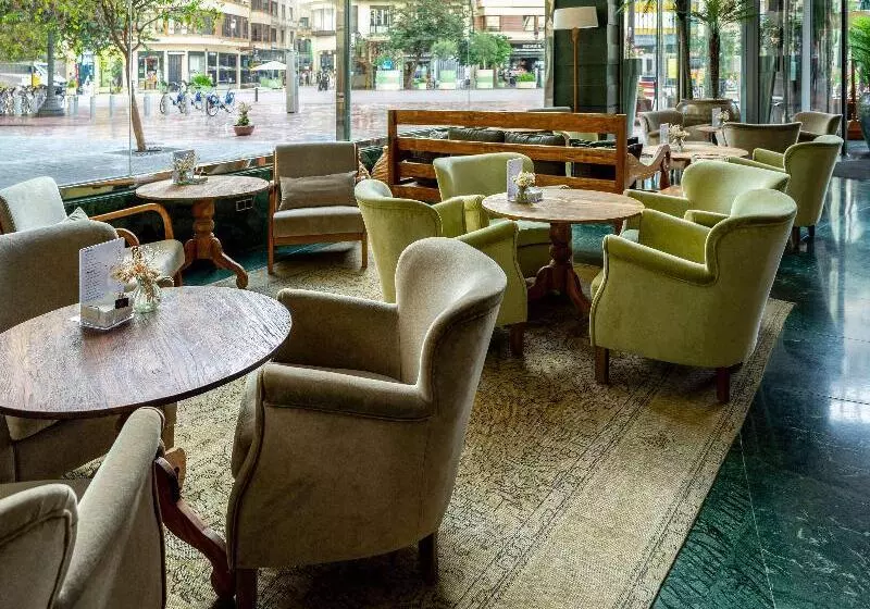 فندق Melia Plaza Valencia