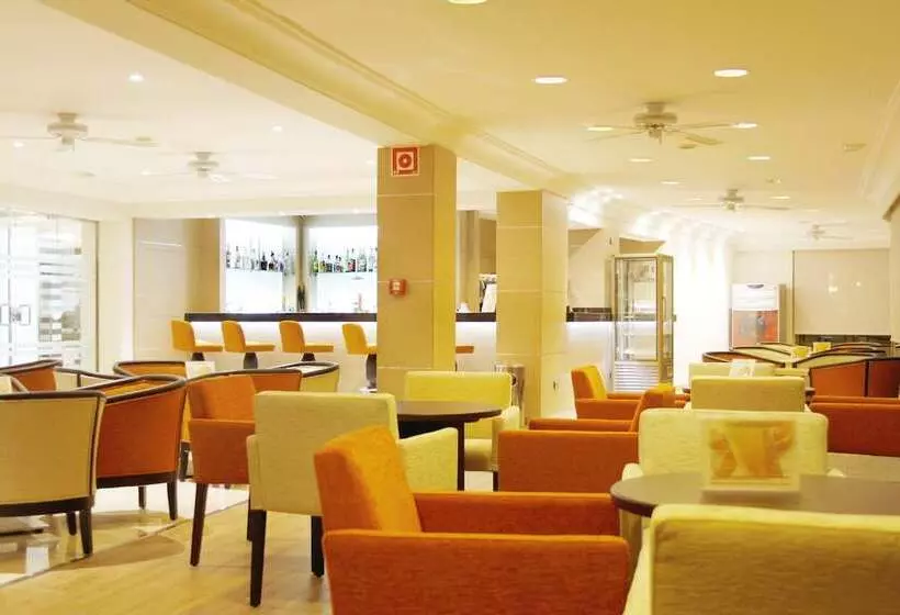 ホテル Metropolitan Playa 3 Sup