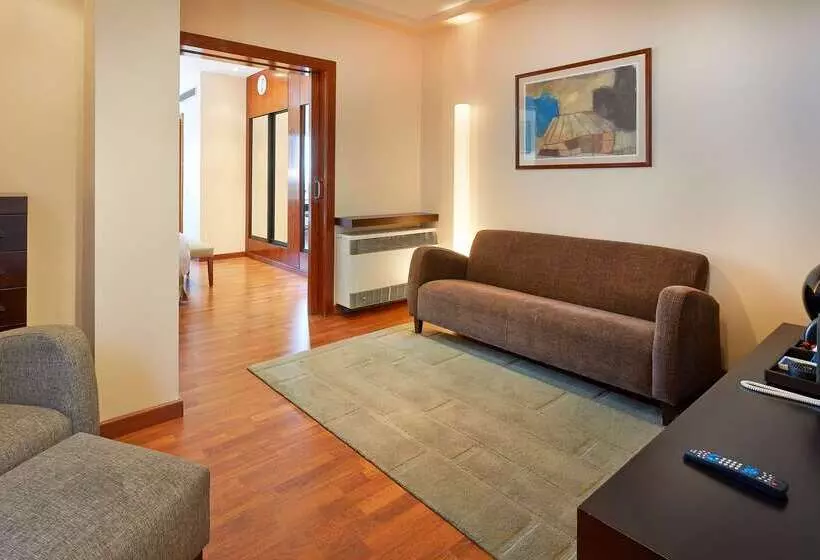 هتل NH Barcelona Entenza