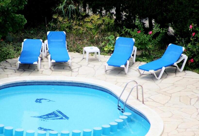 בית מלון כפרי Rocatel