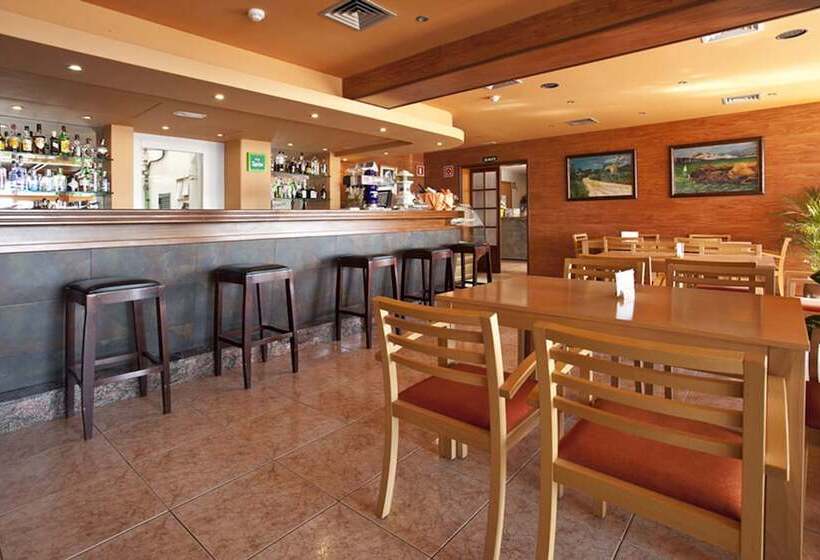 فندق Ses Figueres