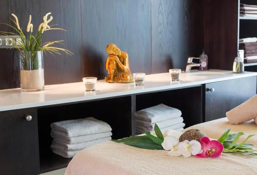 Hipotels Playa La Barrosa - Adults Only
