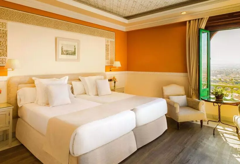 Hotel Alhambra Palace