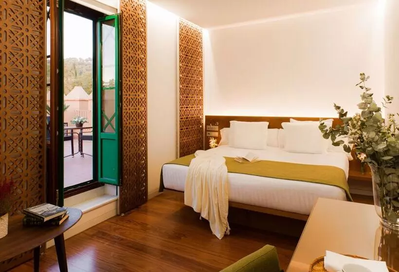 Hotel Alhambra Palace