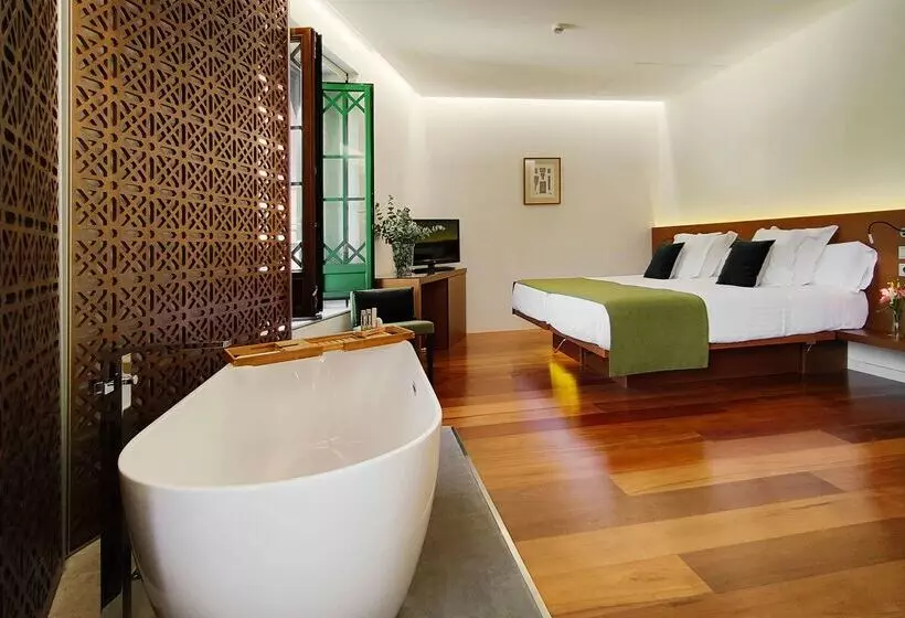 Hotel Alhambra Palace