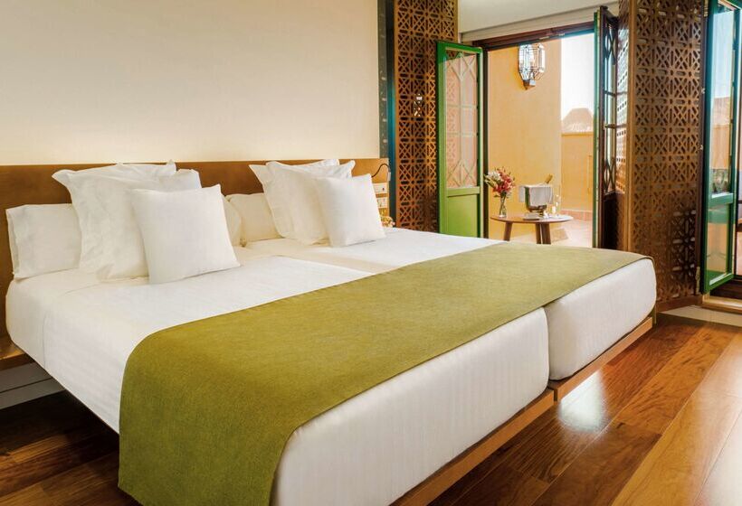 هتل Alhambra Palace