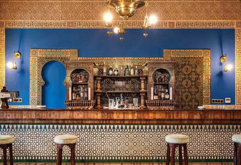 Hotel Alhambra Palace