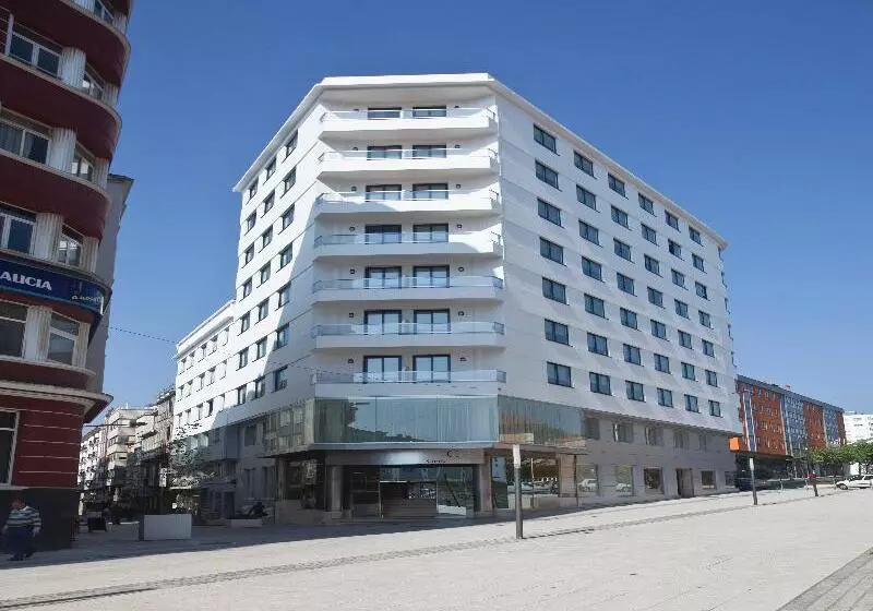 Отель Almirante