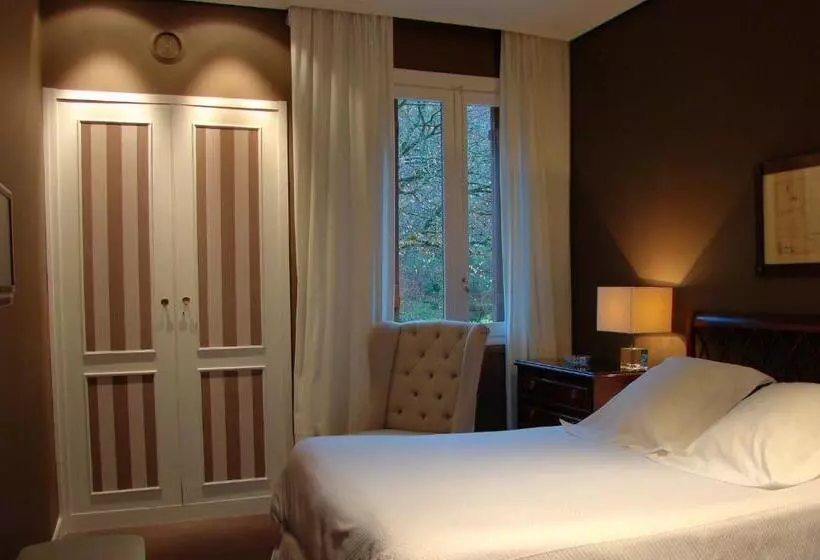 Отель Etxeberri