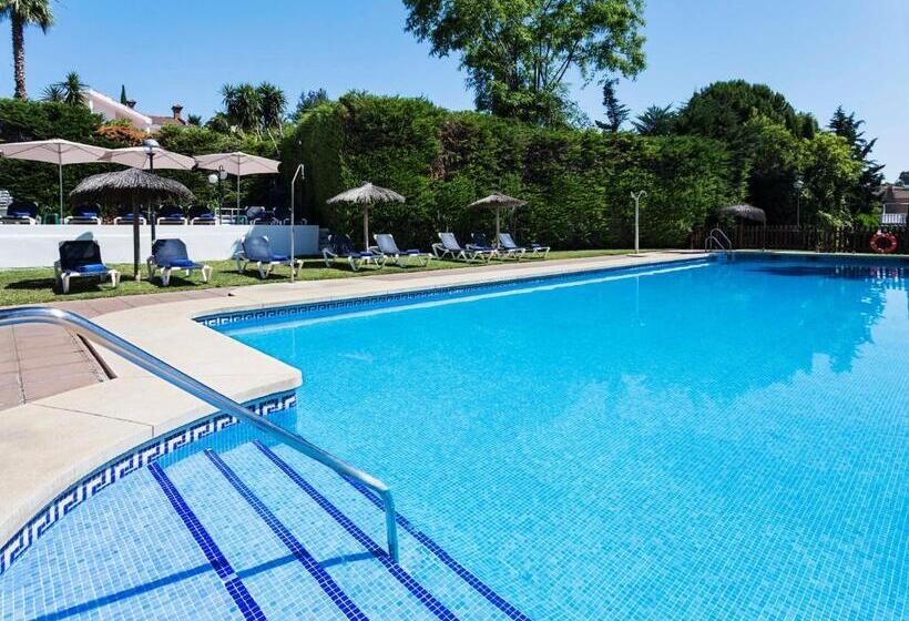 هتل Exe Las Adelfas