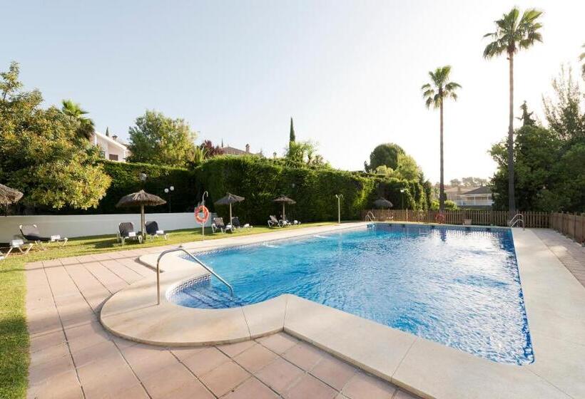 هتل Exe Las Adelfas