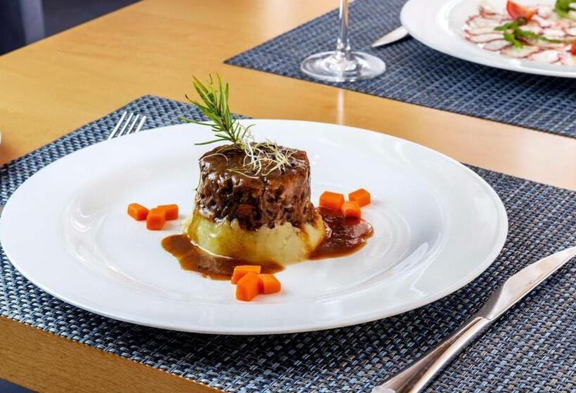 هتل Exe Las Adelfas