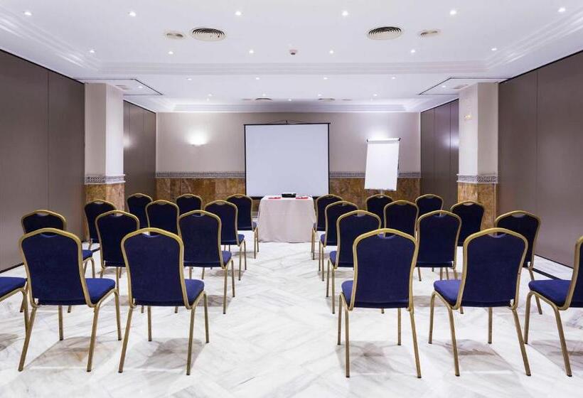 هتل Exe Las Adelfas