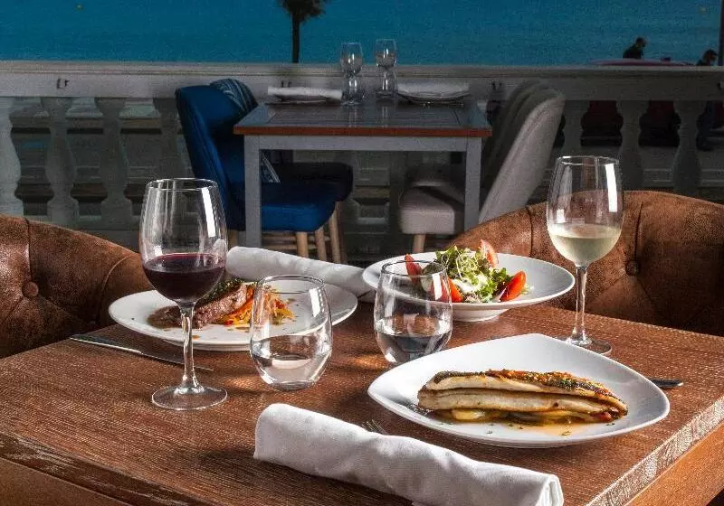 ホテル Horitzo By Pierre & Vacances