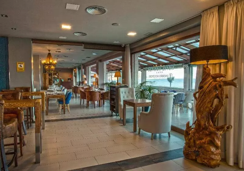 ホテル Horitzo By Pierre & Vacances