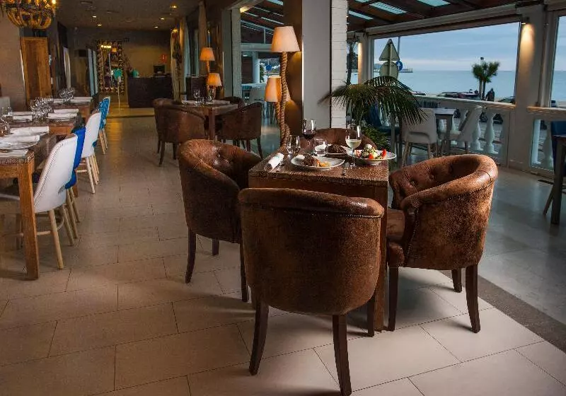 ホテル Horitzo By Pierre & Vacances